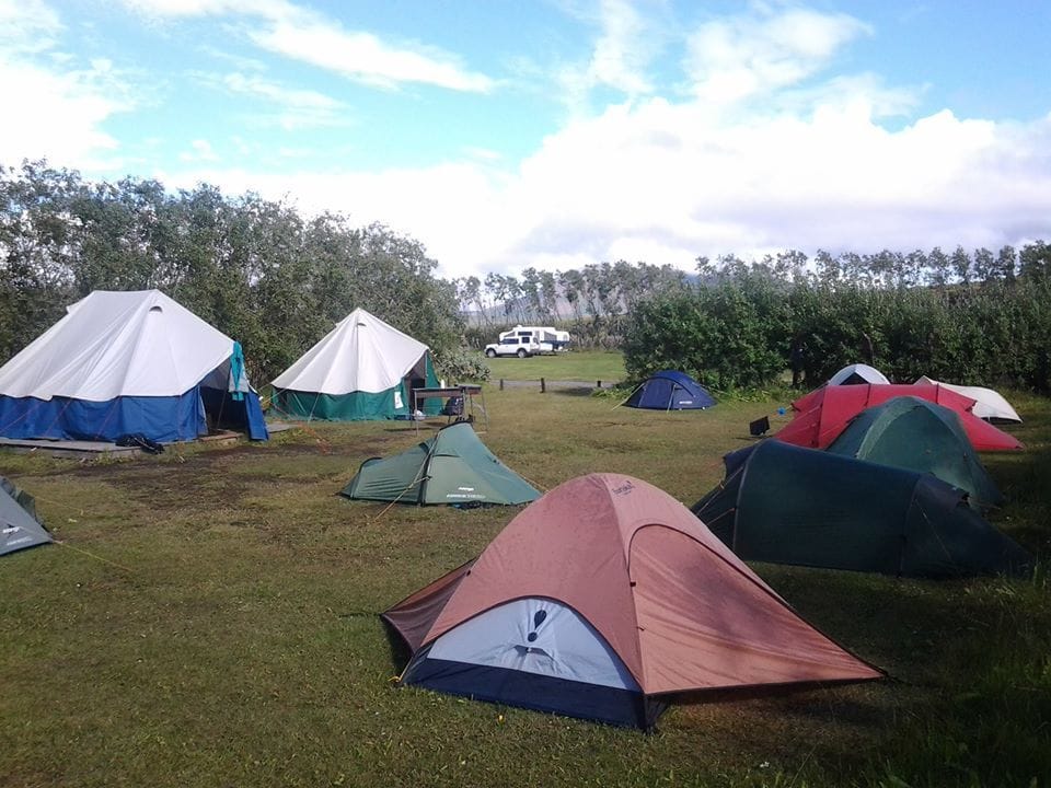 Sjálfboðaliða tjöld